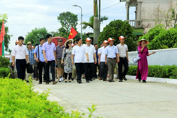 Nghi Xuân là địa phương để Ba Vì học tập kinh nghiệm trong xây dựng NTM