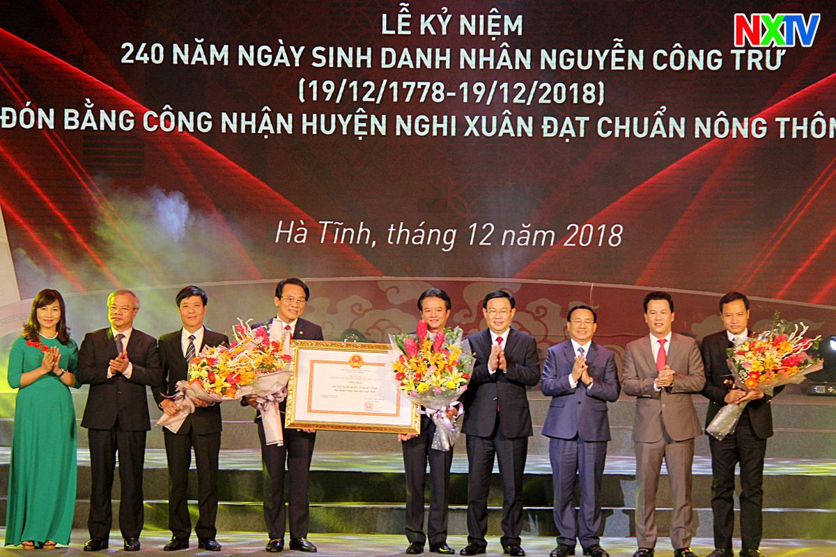 Hà Tĩnh long trọng kỷ niệm 240 năm ngày sinh danh nhân Nguyễn Công Trứ và đón bằng công nhận huyện Nghi Xuân đạt chuẩn nông thôn mới