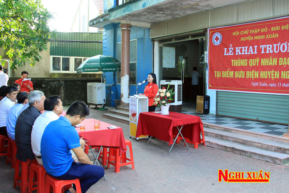 Nghi Xuân khai trương "Thùng quỹ nhân đạo"