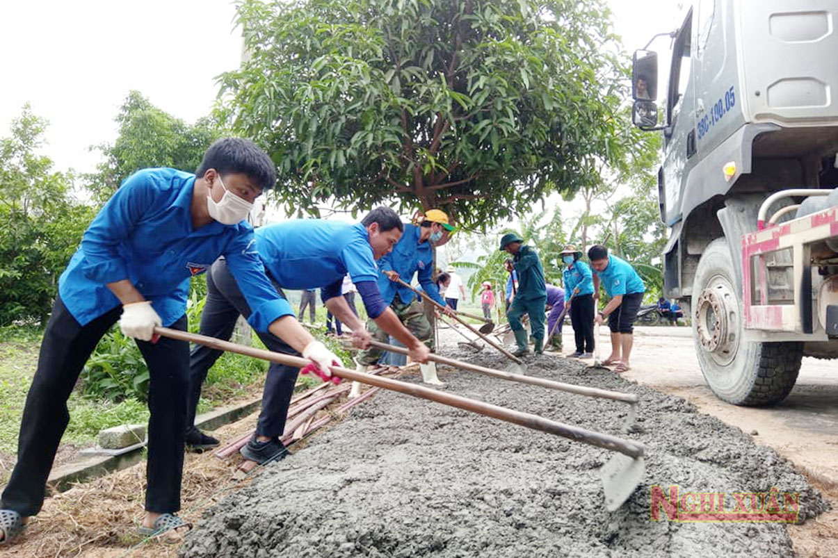 Đoàn viên thanh niên các xã, thị trấn giúp Xuân Viên xây dựng nông thôn mới kiểu mẫu