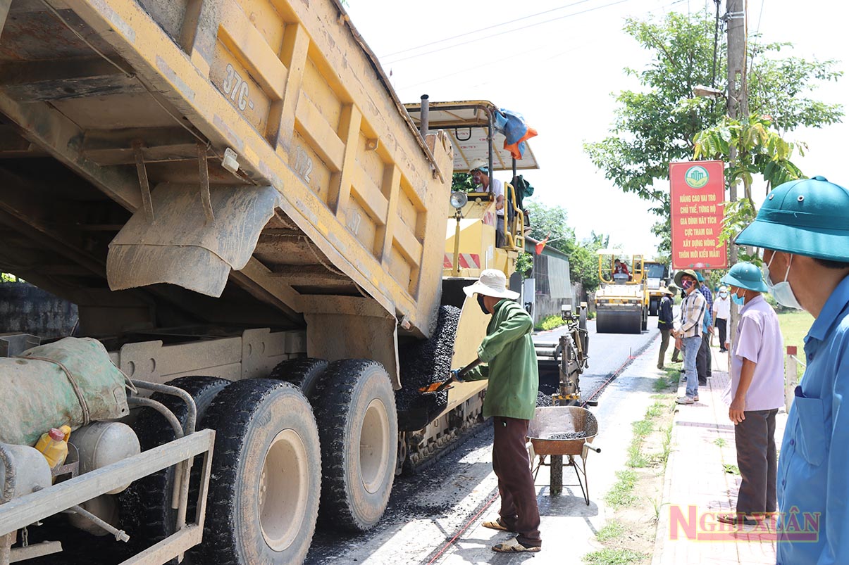 Đến tháng 6, Xuân Phổ phấn đấu rải thảm nhựa 3km đường giao thông