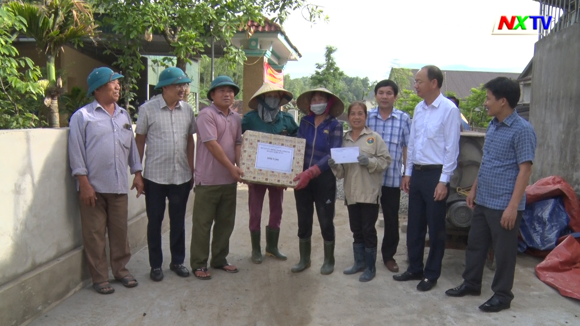 Lãnh đạo Nghi Xuân kiểm tra nông thôn mới tại Xuân Lĩnh