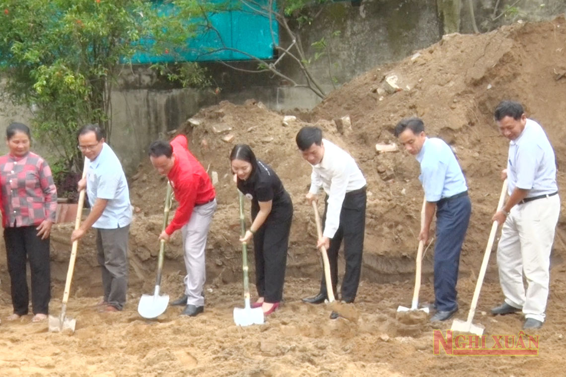 Hỗ trợ xây “Nhà chữ thập đỏ” cho ngư dân nghèo ở Nghi Xuân