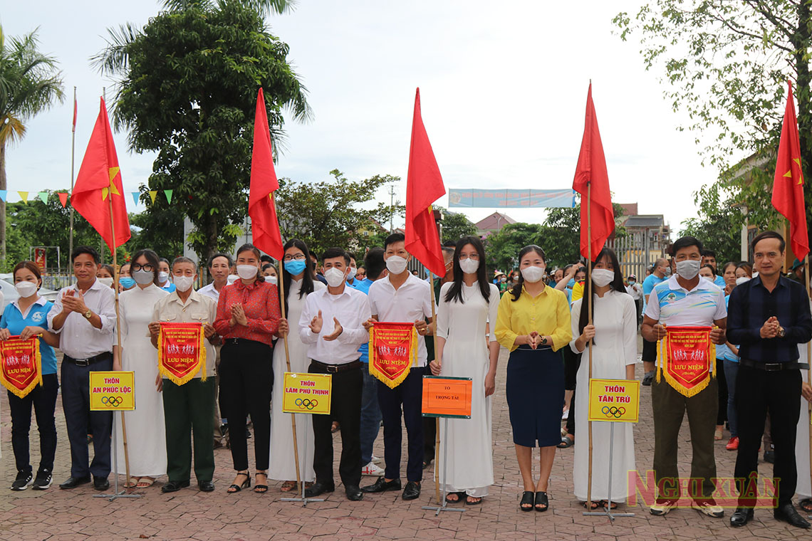 Xuân Yên, Xuân Liên khai mạc Đại hội Thể dục – Thể thao lần thứ IX