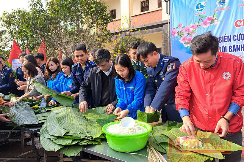 Ấm áp Chương trình “Xuân biên cương - Tết hải đảo" cho người nghèo ở Nghi Xuân