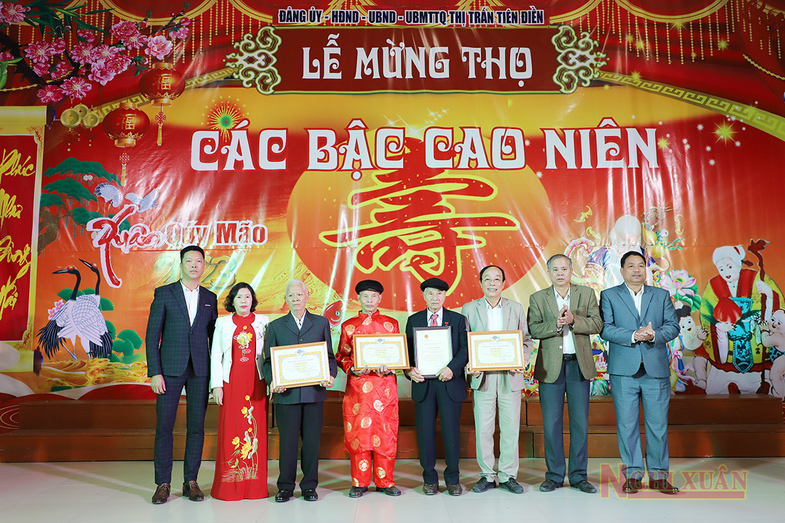 Thị trấn Tiên Điền tổ chức mừng thọ người cao tuổi