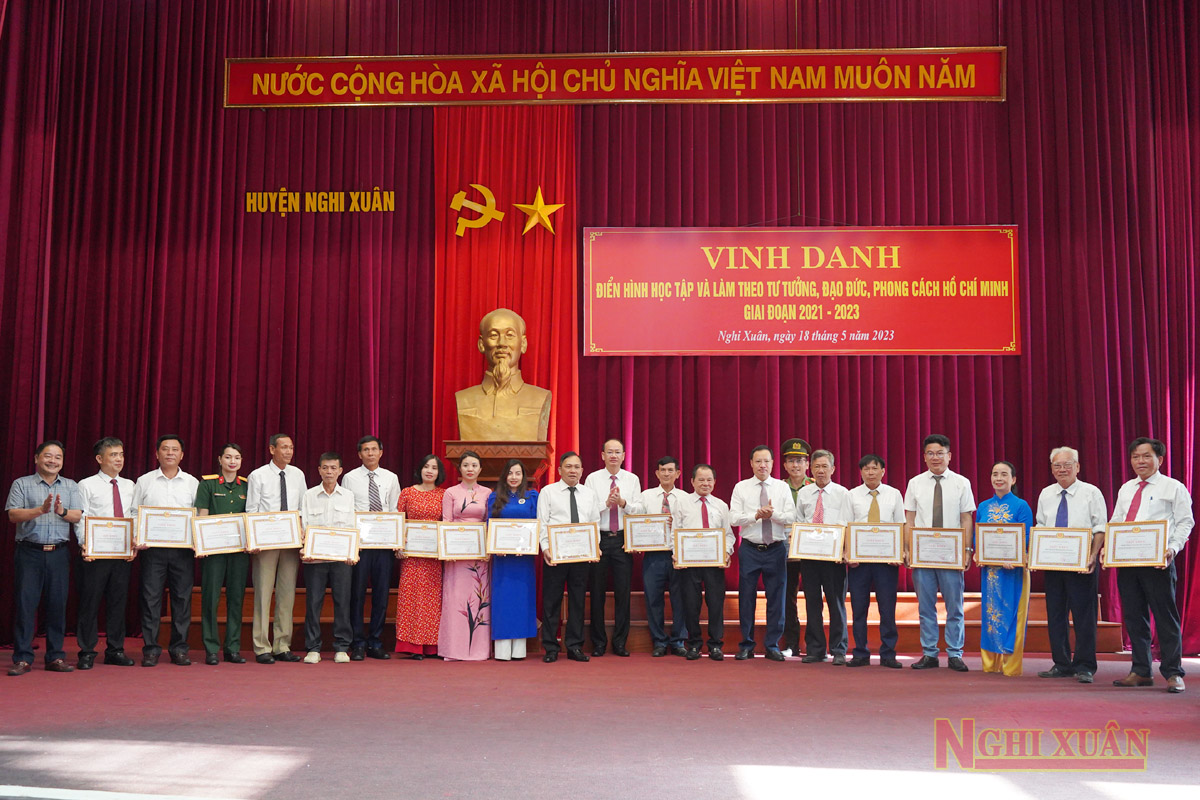 Nghi Xuân vinh danh 58 tập thể, cá nhân điển hình trong học tập và làm theo Bác