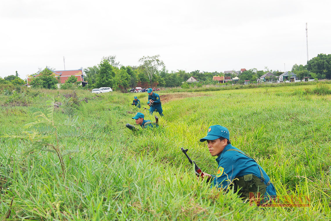 Xuân Giang diễn tập chiến đấu trong khu vực phòng thủ